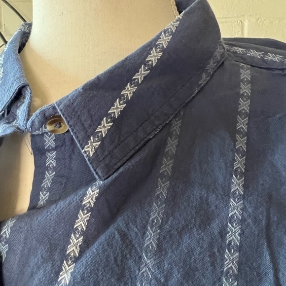 SONOMA Long sleeve button down blouse color cyclone blue size XL Gorp co… - Picture 5 of 9